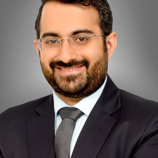 Dr. Uday Tekchandani - Vitreoretinal Surgeon
