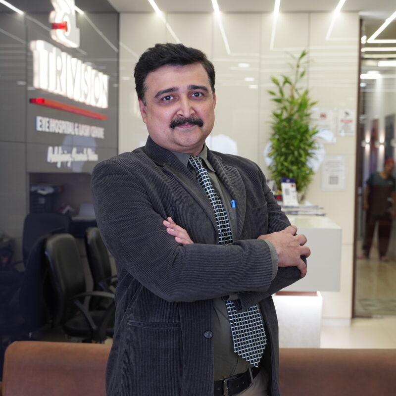 Dr. Pranay Kapadia - Cataract & Refractive Surgeon in Mumbai